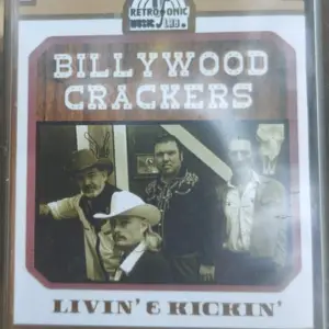 CASETE LIVIN' & KICKIN'